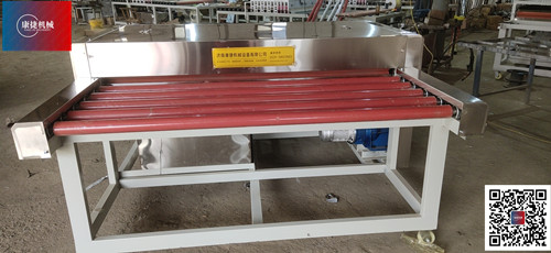 玻(bō)璃(lí)清洗機正麵 玻璃清洗機正麵