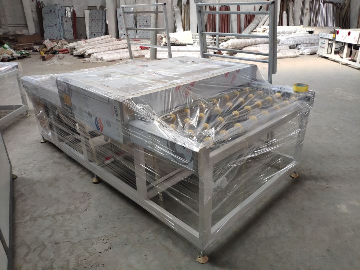 2023年，玻璃清洗幹燥機和丁基膠塗布機等臥式中空玻璃（lí）設備如何（hé）選擇靠譜（pǔ）的廠家